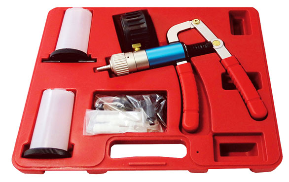 A17015 - Dual Vacuum & Pressure pump/brake bleeder kit